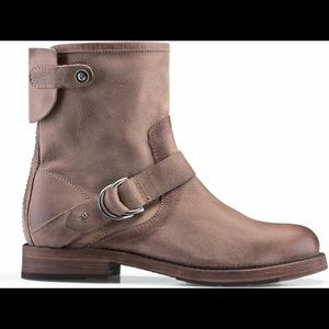 Olukai Nahuku Short Boots